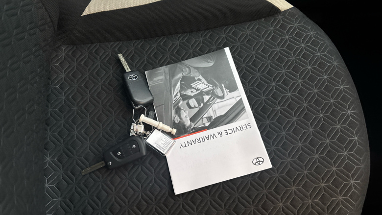 Toyota Aygo X 1.0 VVT-i Edge 5dr Petrol Hatchback